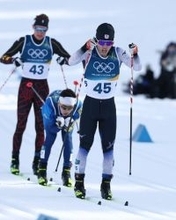 力走する山崎　五輪