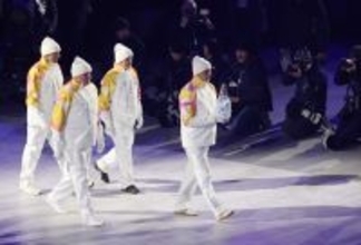 会場に運ばれる聖火　五輪