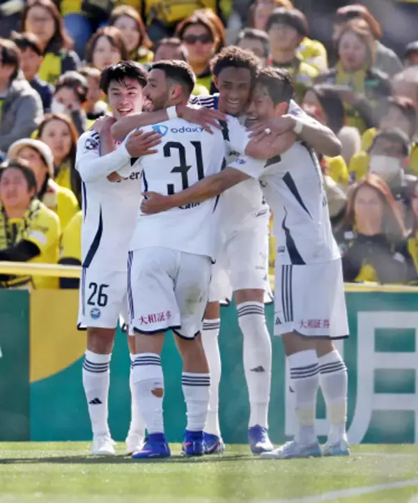 祝福されるイェンギ　Ｊリーグ