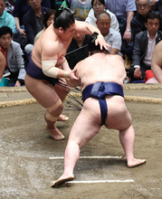 若隆景の突き落とし