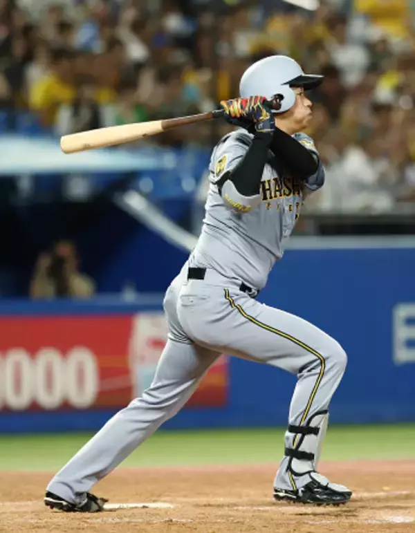 高橋の先制適時打　プロ野球