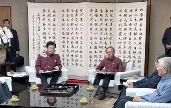 辺野古移設巡り平行線