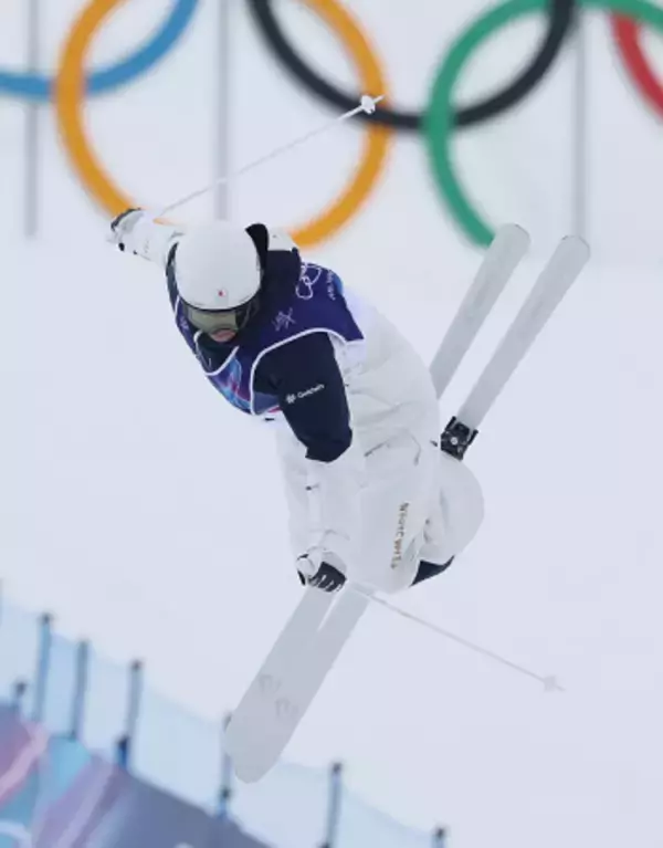 決勝１回目の堀島　五輪