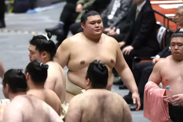 大の里、動き改善を伸びしろに＝休場に元武双山が助言―大相撲夏場所