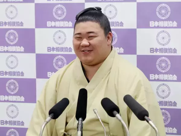 藤ノ川、勝ち越し目指して