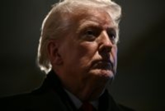 スロバキア首相、トランプ氏の精神状態を懸念との報道を否定