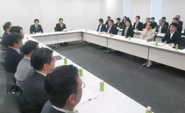 消費減税、１３日に議論再開＝超党派の国民会議