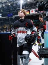 リンクを後にする小池　五輪