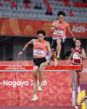 力走する三浦と青木　アジア大会