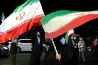 トランプ氏、「時間は刻々と過ぎている」 イランに即時合意迫る
