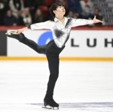 得意のジャンプで転倒＝鍵山「かなり想定外」―フィギュアＧＰ