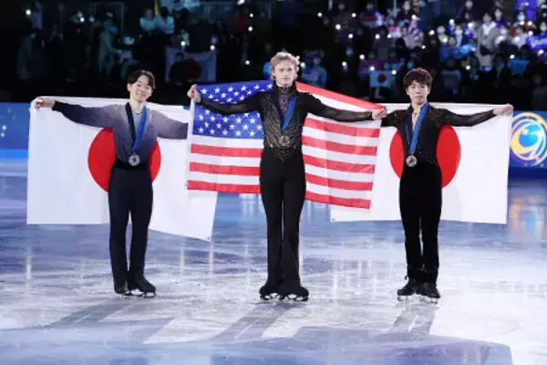 鍵山２位、佐藤３位　フィギュア