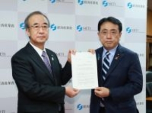 赤沢経産相に再稼働了承伝える＝柏崎刈羽原発で花角新潟知事