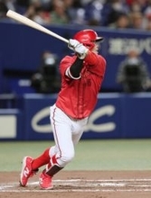 広島の小園、久々快音の適時打＝プロ野球