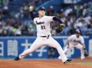 ヤクルトの吉村、打球直撃で降板＝プロ野球