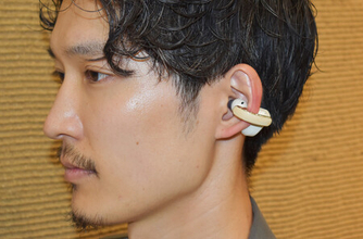 カシオ、集音器事業に参入＝「魅せる」イヤホン、２８日発売