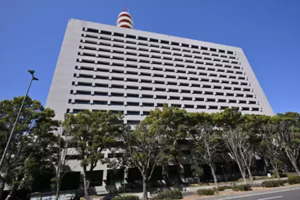 ３歳児骨折、傷害容疑で母親逮捕＝持ち上げ床に落としたか―児相、虐待判断せず・警視庁