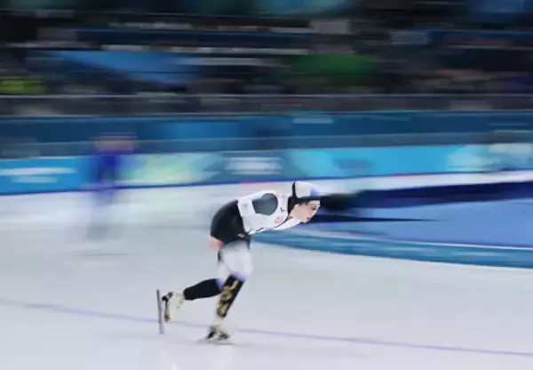 滑走する堀川　五輪