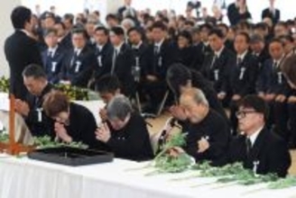 水俣病公式確認７０年で慰霊式