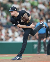 力投するワイナンス　プロ野球