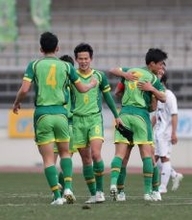 喜ぶ帝京長岡　高校サッカー