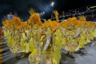 サンパウロで祭典開幕