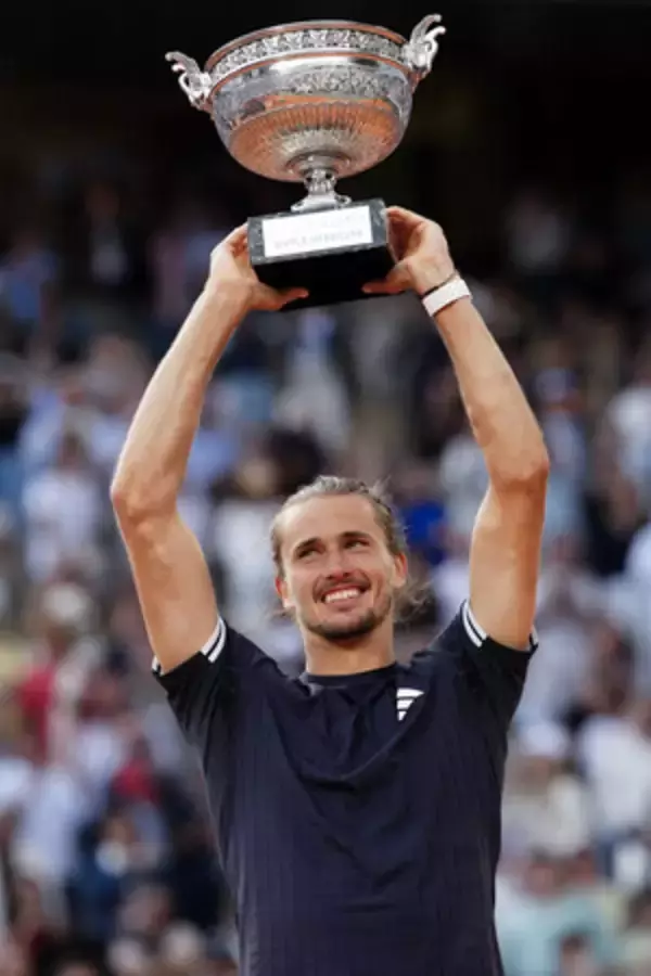ズベレフが四大大会初優勝＝ドイツ勢、ベッカー以来―全仏テニス