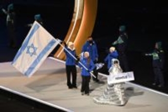 入場行進するイスラエル選手団　五輪