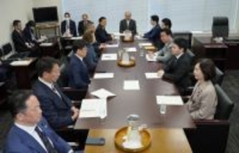 衆院憲法審、１６日に討議