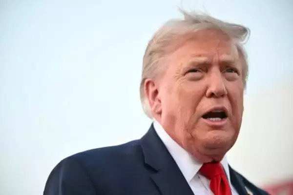 トランプ氏、カナダ製品に５０％の追加関税 ワインやホッケースティックなど