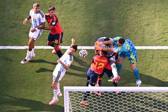 鉄壁のＧＫシモン＝Ｗ杯サッカー・スペイン