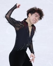 ガッツポーズする佐藤　五輪