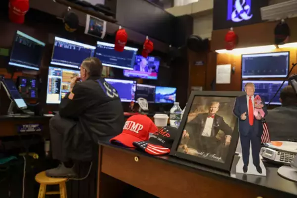 ＮＹ株３日続落、４０３ドル安＝中東情勢にらみ一時１２００ドル超安