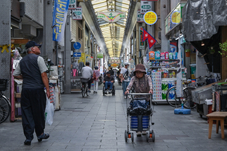 ６月消費支出、３．３％減＝天候不順で外出控え―総務省
