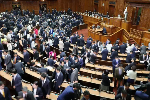 臨時国会が閉幕