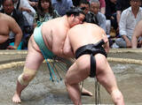 「支度部屋＝大相撲夏場所」の画像1