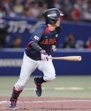 小園の勝ち越し打　野球