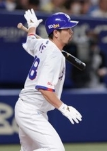 阿部の２点二塁打　プロ野球