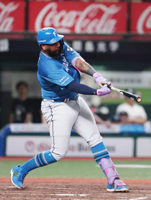 レイエスの適時打　プロ野球