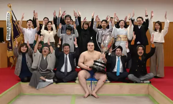 安青錦関、ウクライナへ吉報＝初優勝「喜んでくれたら」―大相撲九州場所