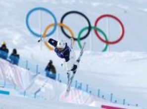 女子モーグルの冨高４位＝ＨＰの平野歩ら決勝へ〔ミラノ・コルティナ五輪〕