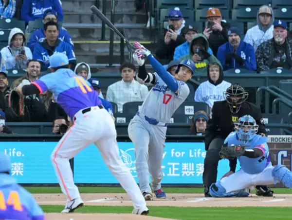 村上が６号満塁アーチ＝大谷、菅野から二塁打―米大リーグ