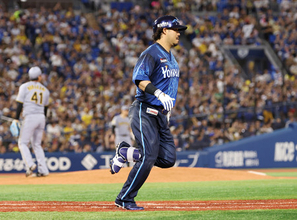 宮崎の先制適時打　プロ野球