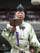 第４３代伊之助、庄之助に昇進＝大相撲