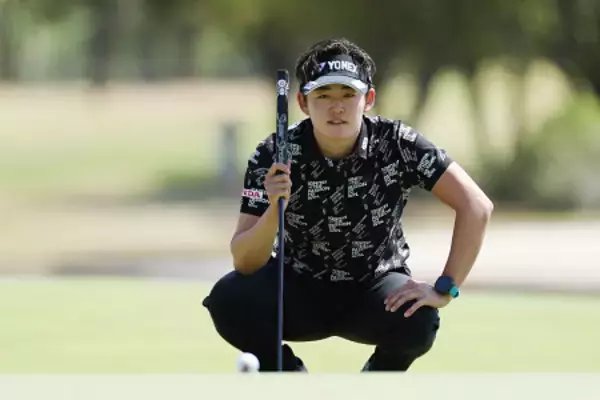 ラインを読む岩井明　女子ゴルフ