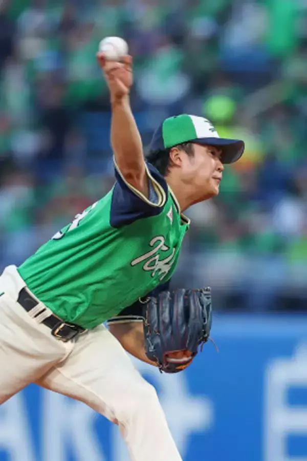 力投する松本健　プロ野球