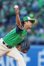 力投する松本健　プロ野球
