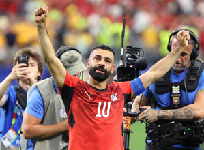 喜ぶサラー　Ｗ杯サッカー