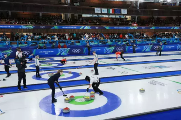 カーリング競技開始