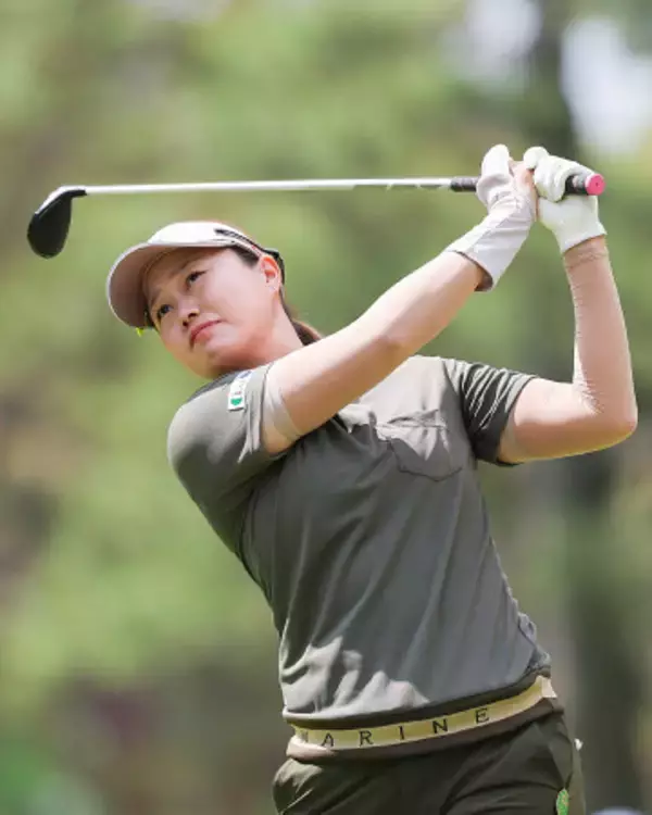 福山が単独首位発進　女子ゴルフ